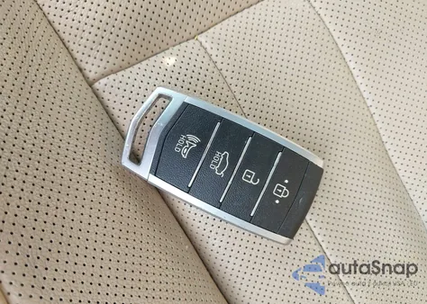 2017 Genesis G80 3.8 из США, поврежденный, VIN KMHGN4JE5HU180805